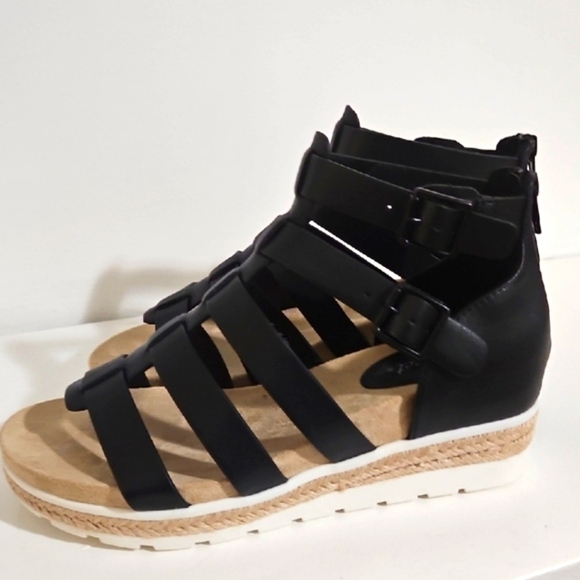 NWT Easy Street Simone comfortable and adjustable wedge sandals Size 8W - Picture 2 of 10